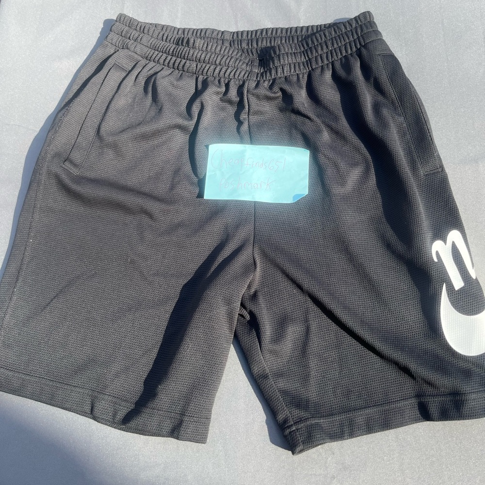 Nike SB “Dri-Fit” Shorts *BARELY WORN*